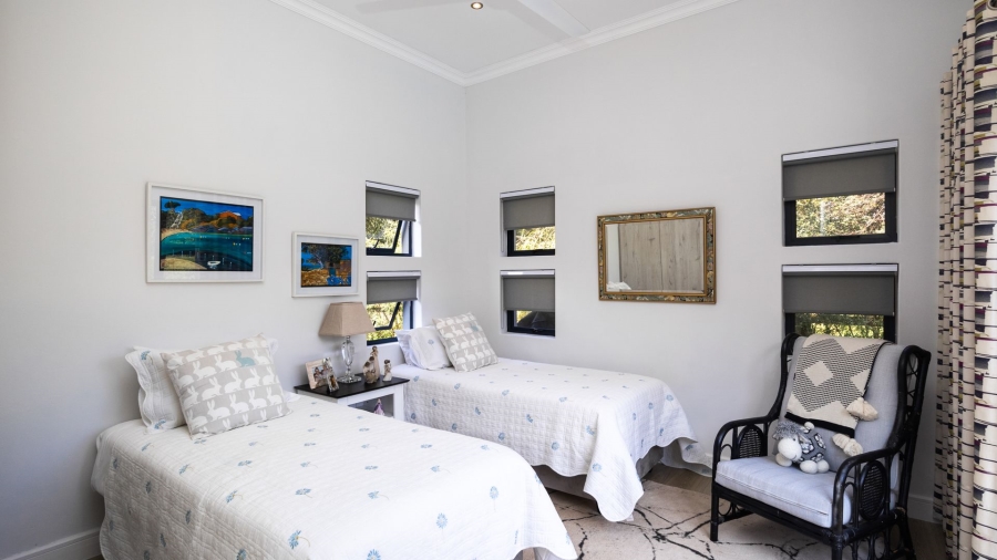 3 Bedroom Property for Sale in The Coves North West